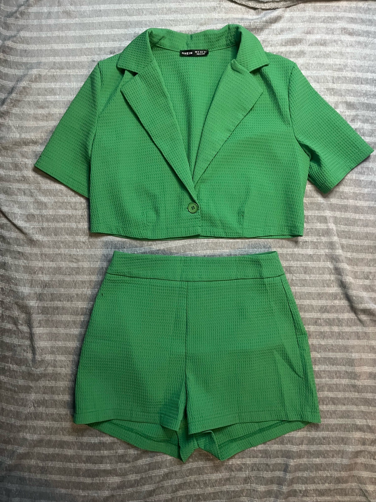 SHEIN cropped green waffle texture blazer & shorts co-ord set