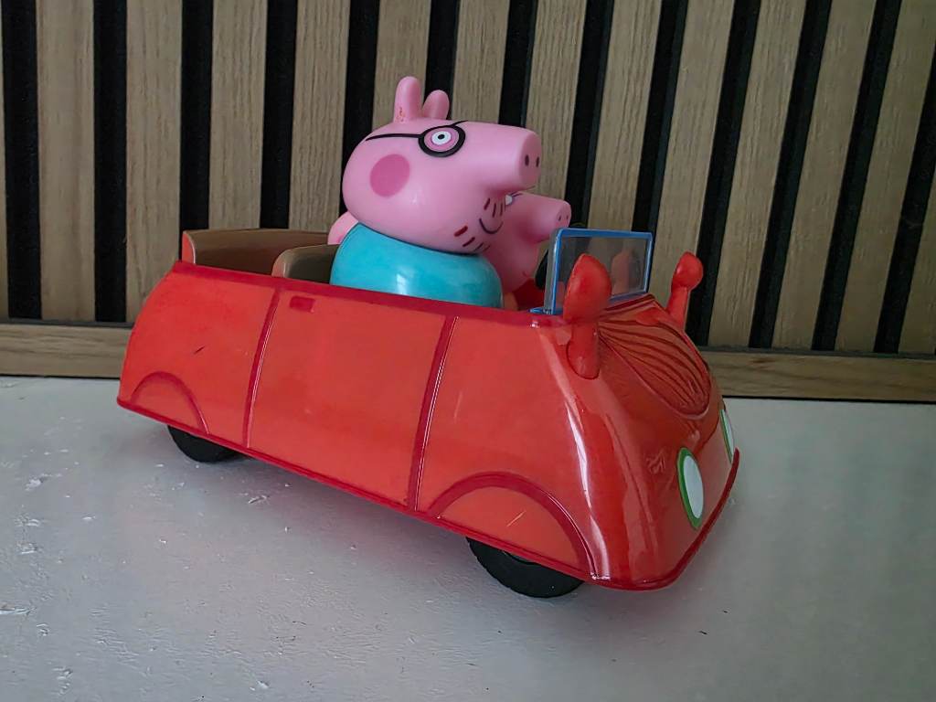 peppa pig car