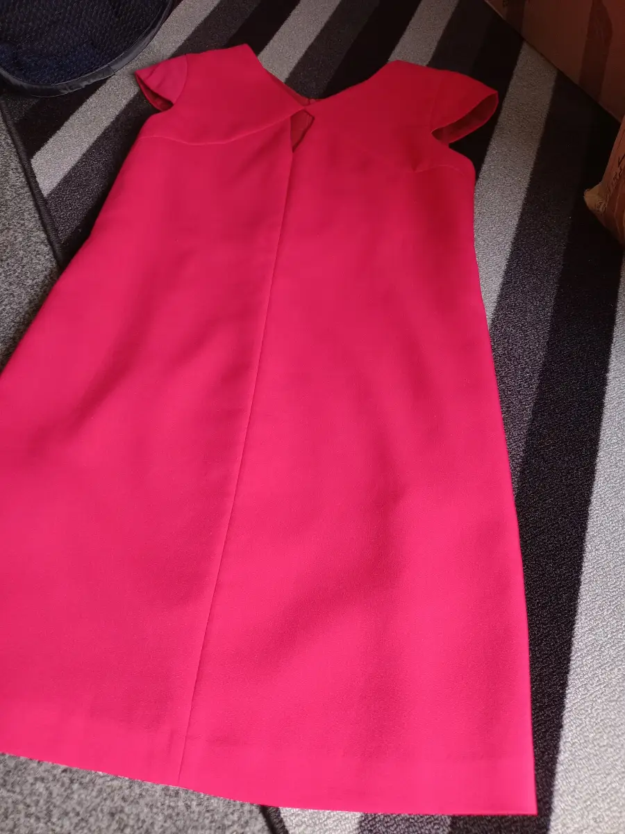 DKNY ladies red midi dress size 6 cap sleeve lined