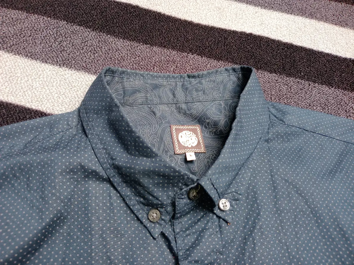 Pretty green mens blue grey polka dot shirt L long sleeve