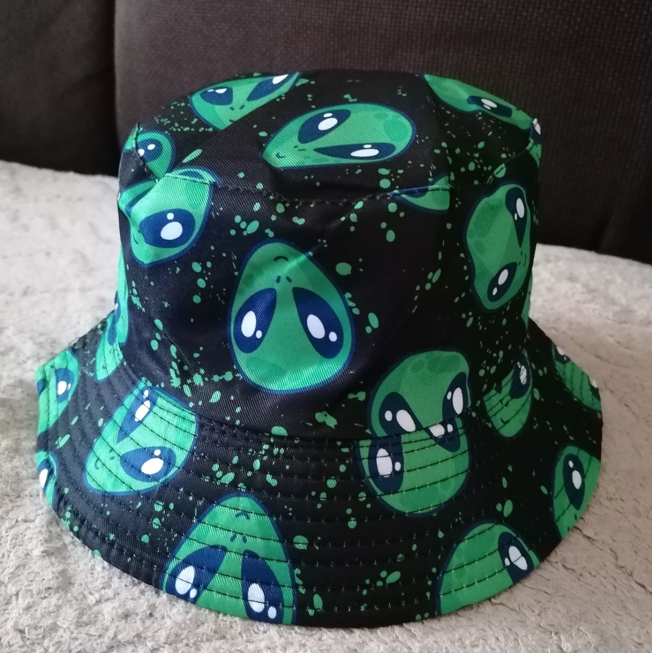Fab Alien / plain black unisex reversable adult bucket hat