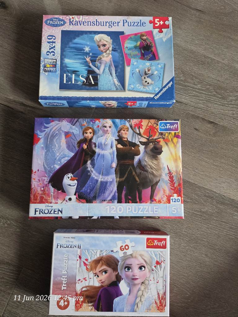 Bundle of frozen kids puzzles