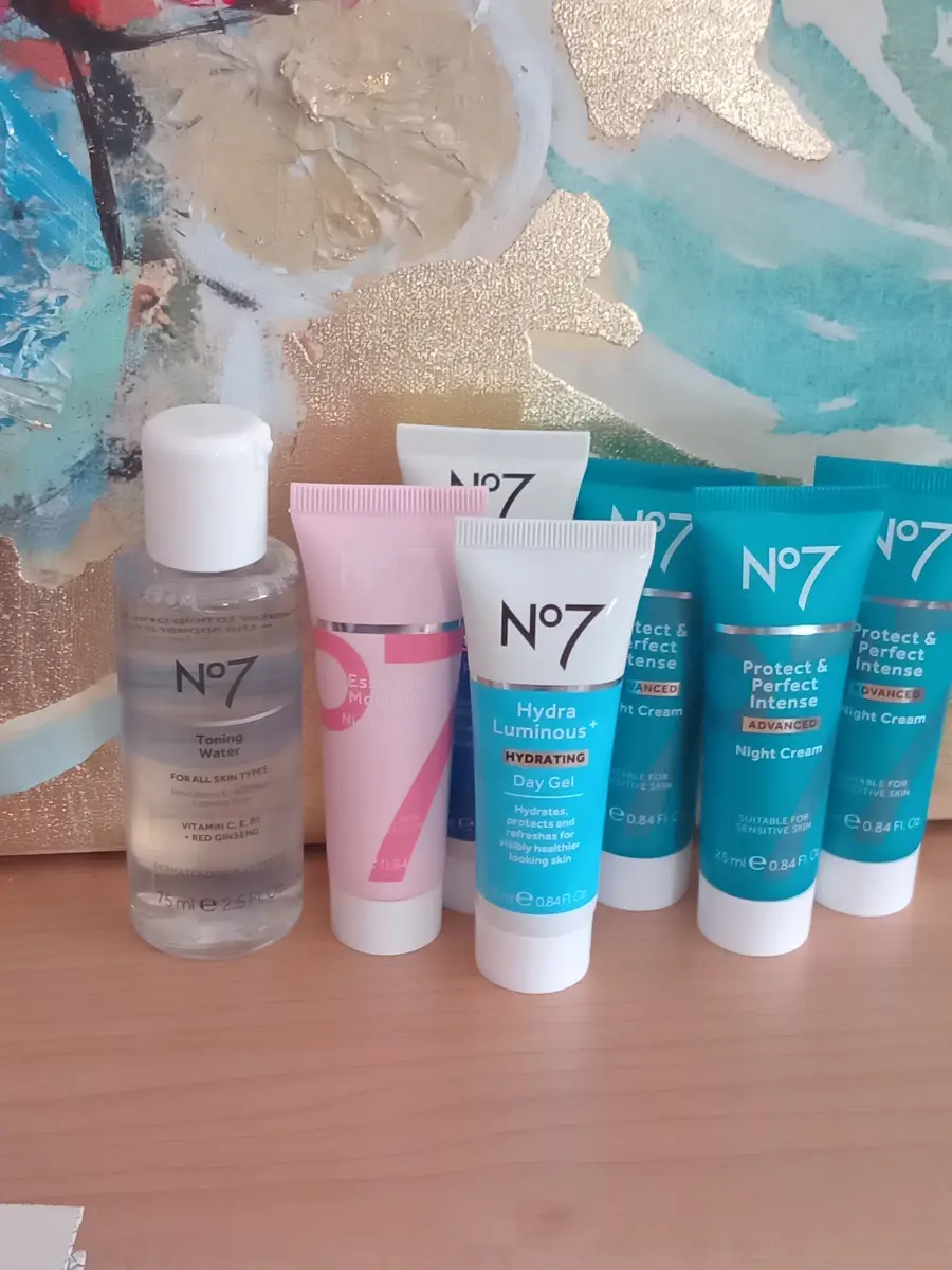 No7 Skincare Bundle - New and Sealed