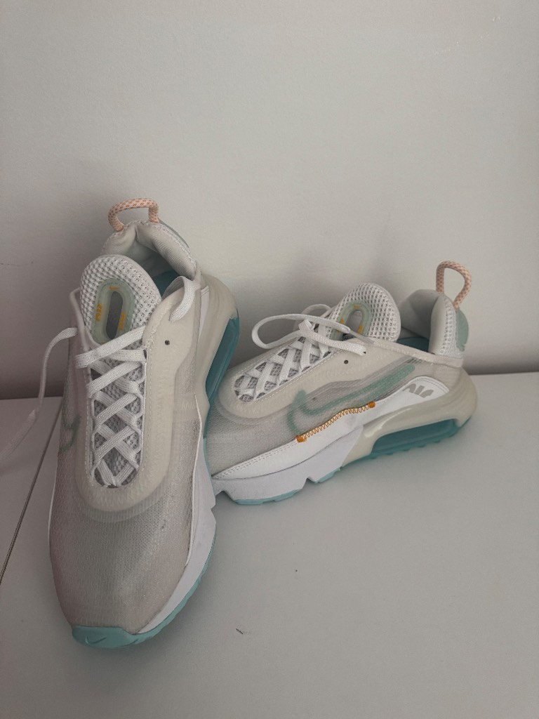 Nike 2090’s women’s