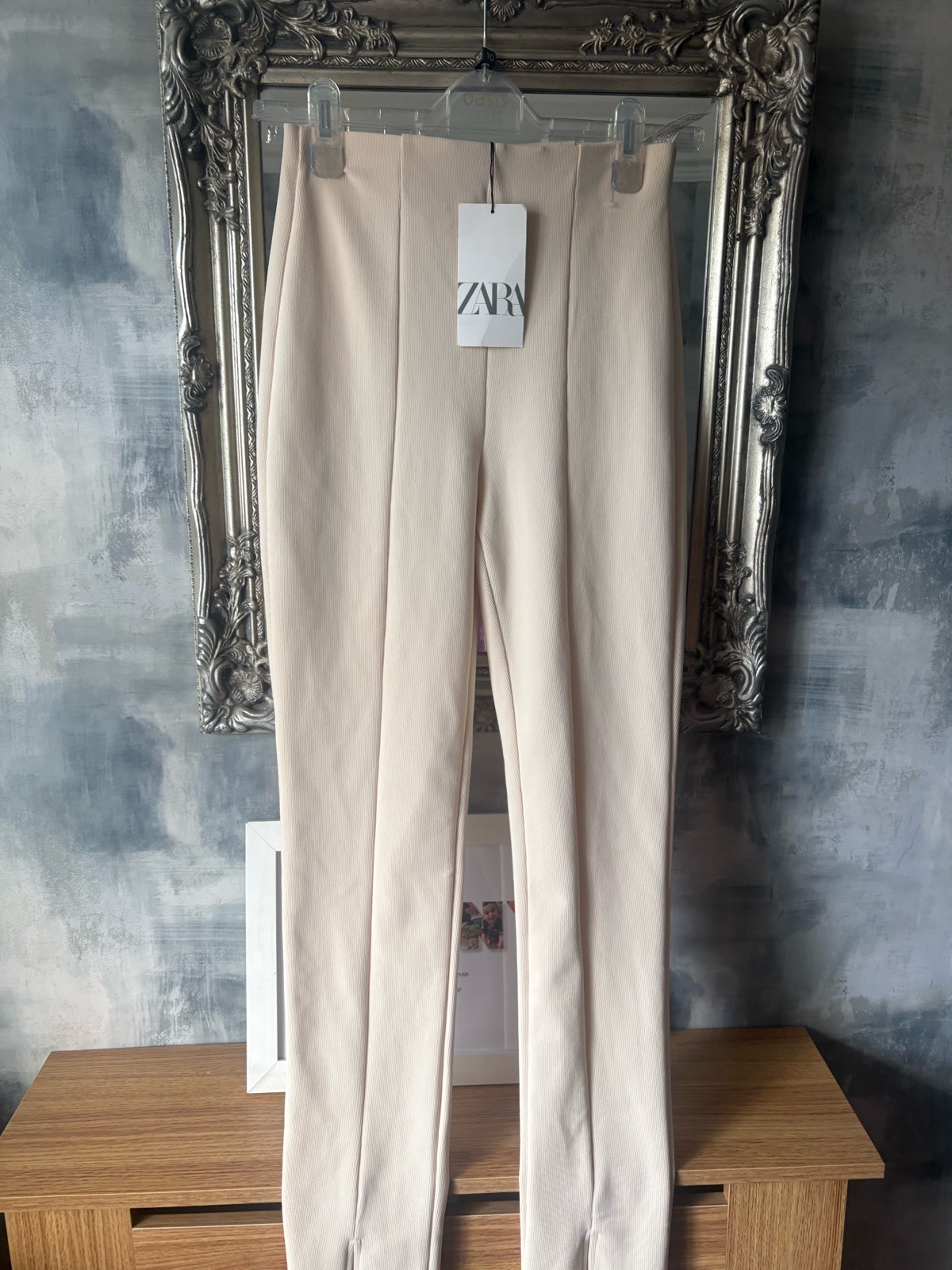 Ladies Zara leggings size small beige, new with tags