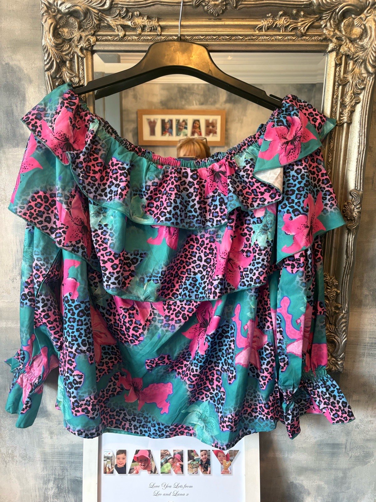 Ladies off the shoulder top size large , very good condition
