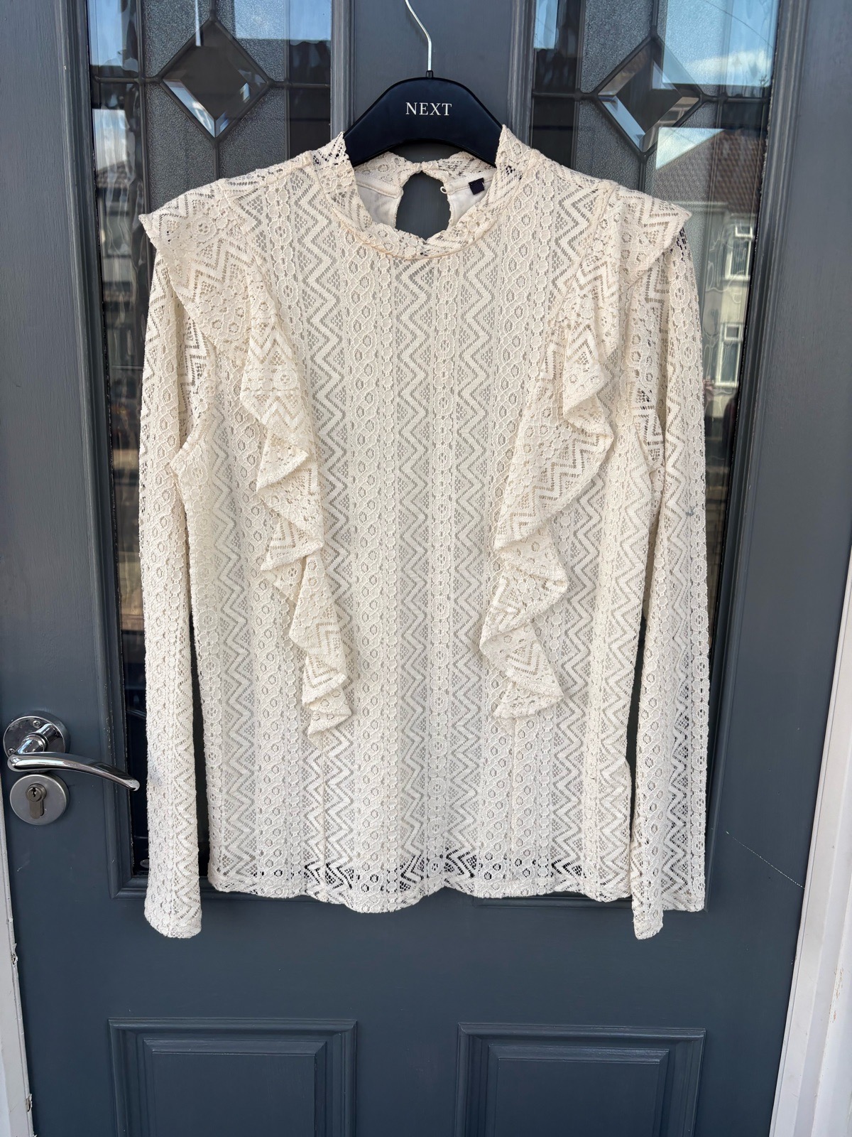 Ladies top size 8 marks and Spencer’s , cream