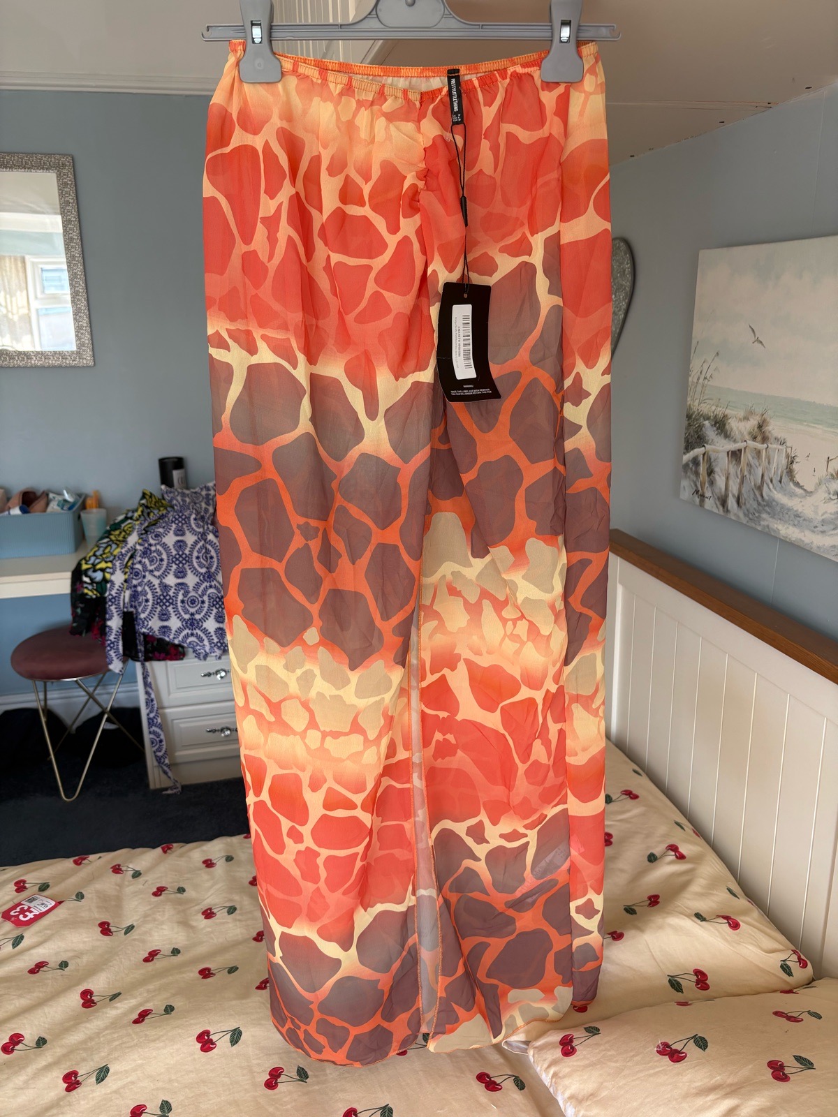 Ladies beach skirt size 10 , new with tags