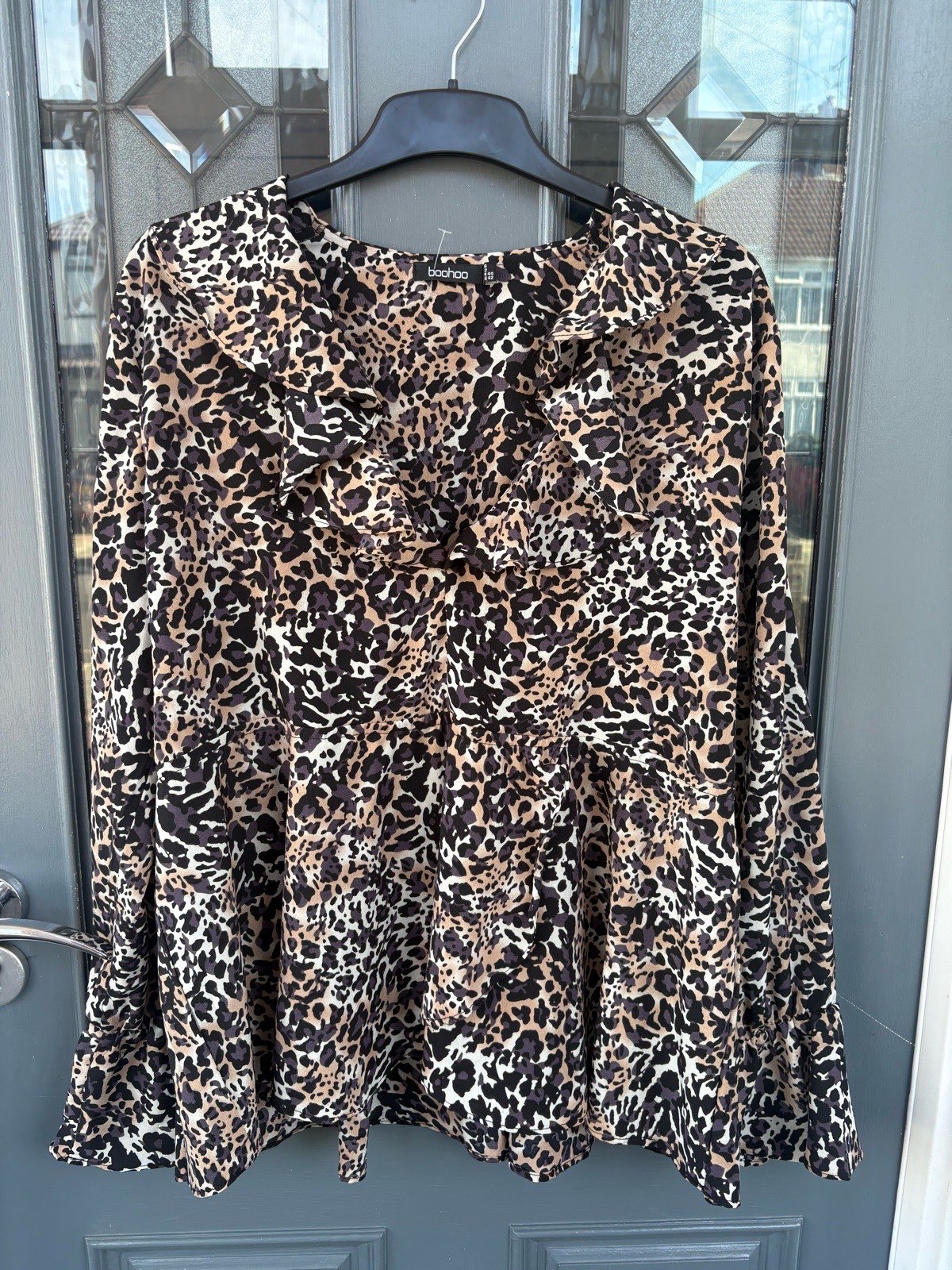 Ladies blouse size 16 , boo hoo very good condition