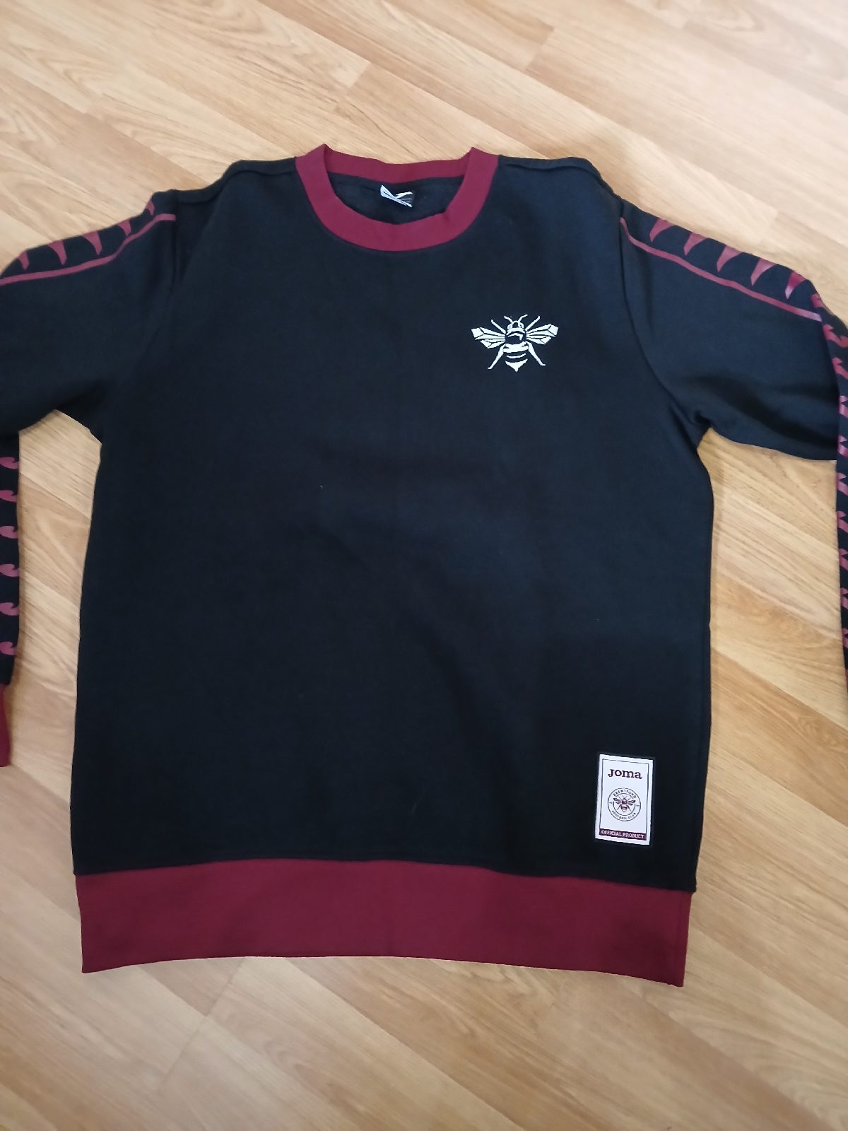 Joma  men  jumper  M size