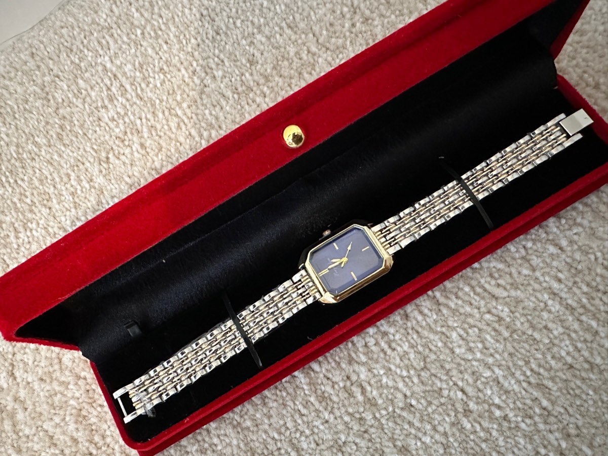 Women’s watch two tone gold silver watch blue dial with red box