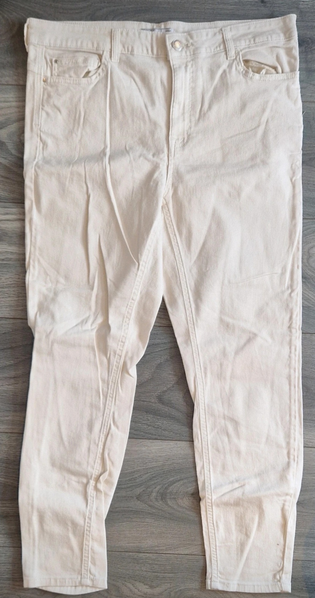 White Jeans