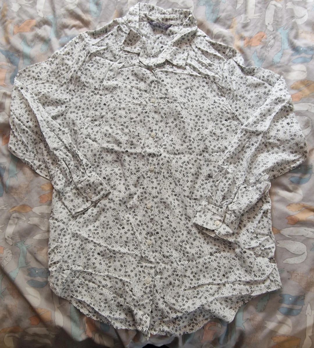 White Shirt With Floral Print