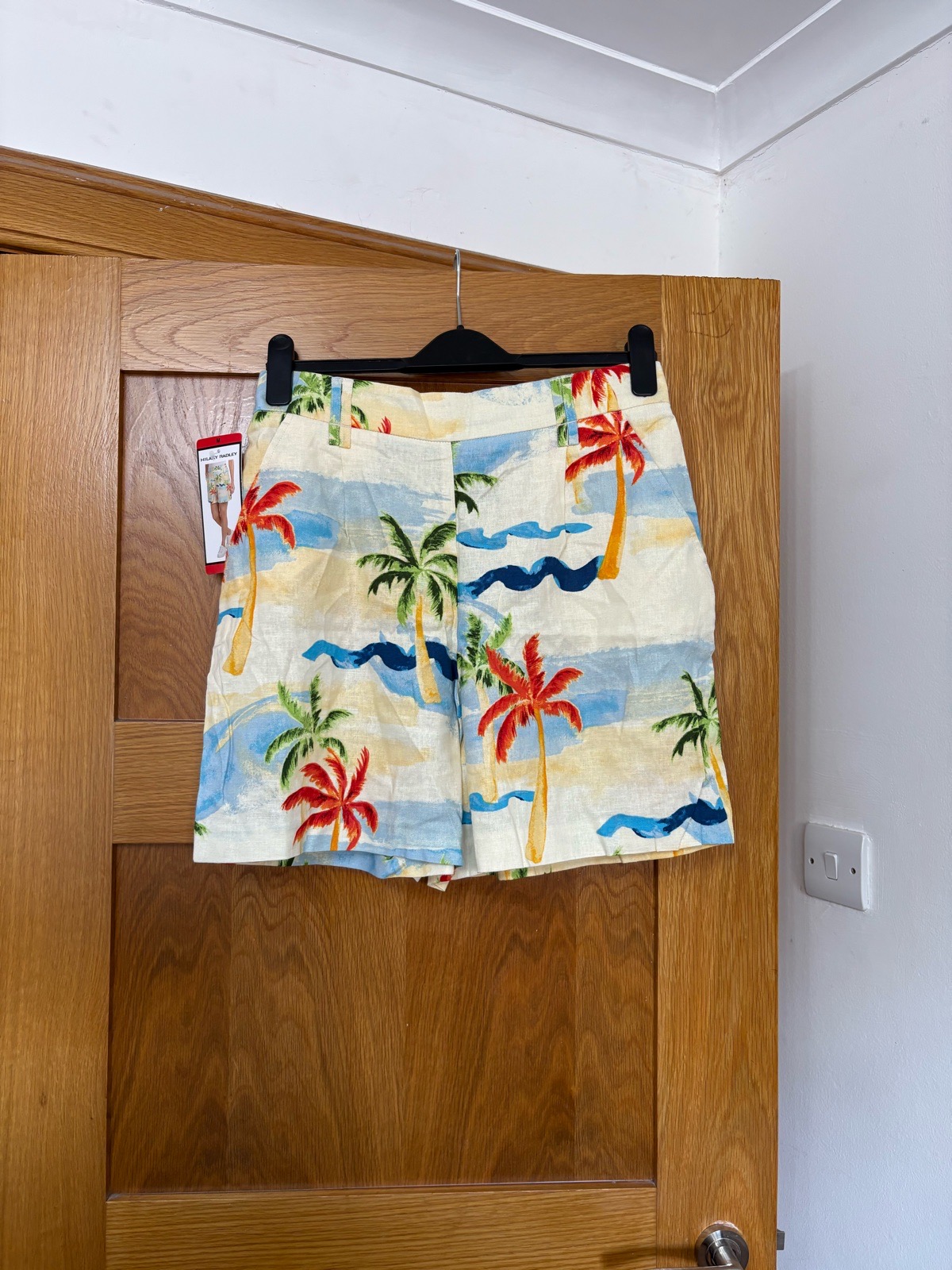 Hilary Radley Linen Blend Shorts Colour Cream Multi Size M UK Size 12