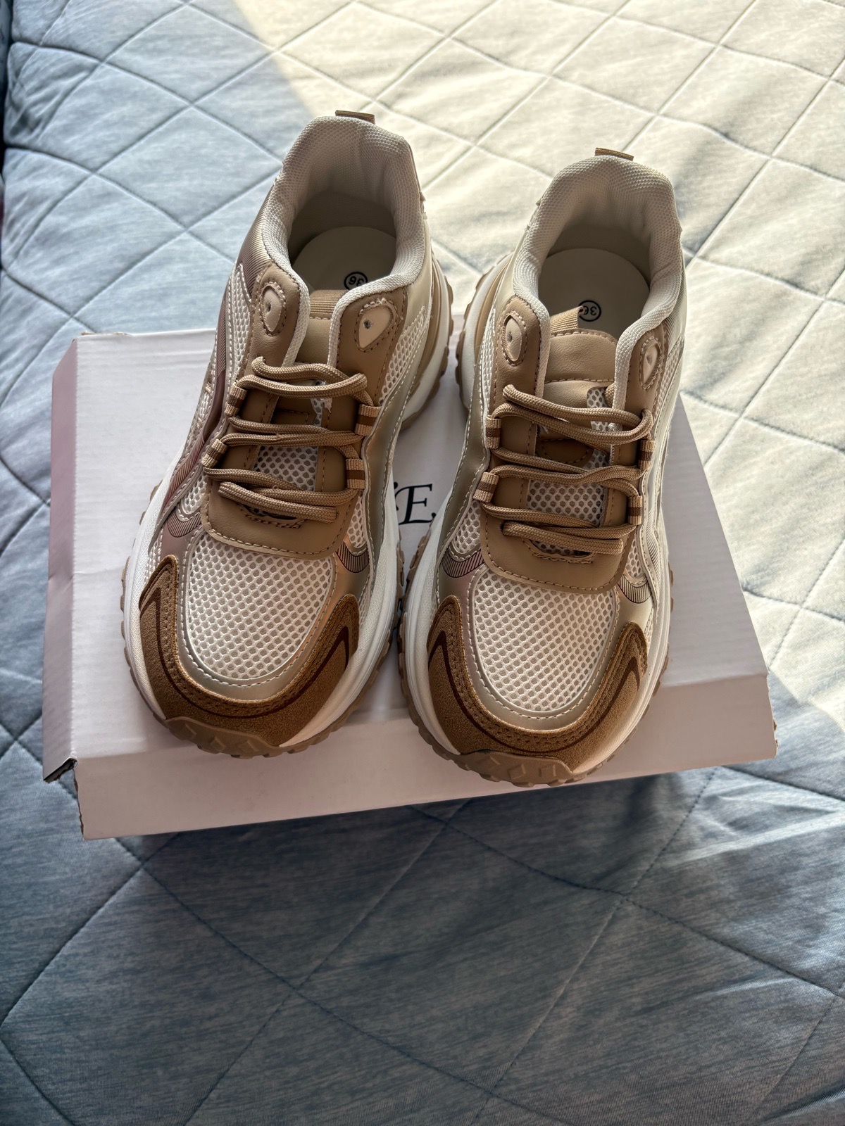 Bestelle Chunky Trainers Colour Khaki/Beige Size 36 UK Size 3