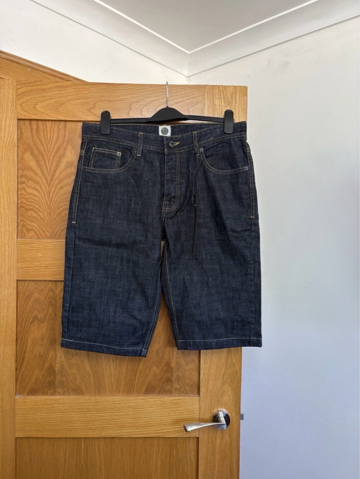 Crafted Leon Contrast Stitch Denim Shorts Colour Midwash Size 32