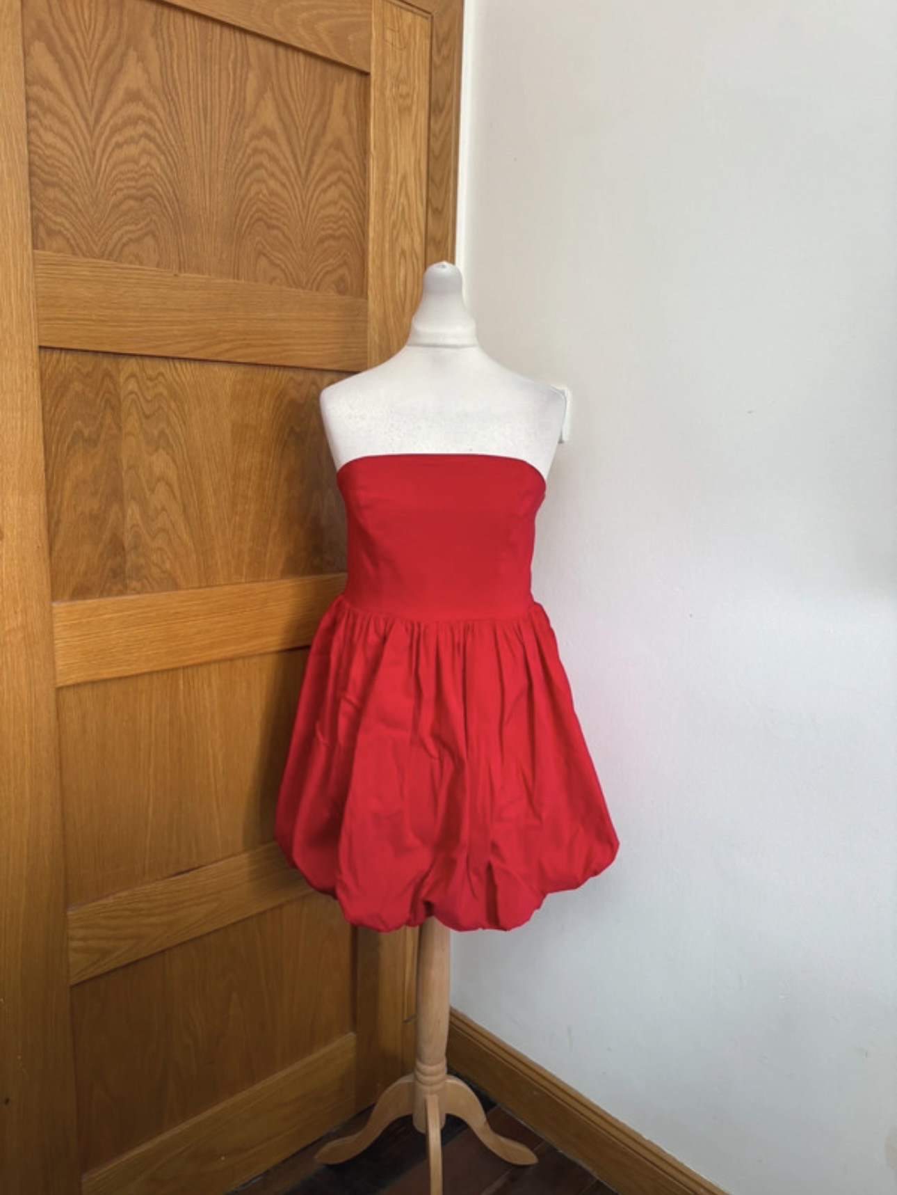 River Island Signature To Go Bandeau Bubble Hem Mini Dress Colour Red Size 14