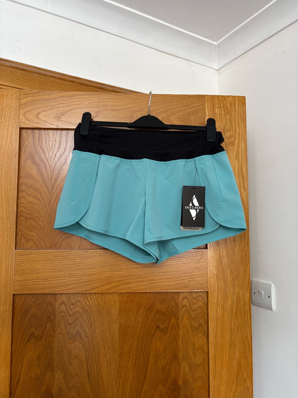 Skechers Skechweave GoPro Running Shorts Colour Turquoise/Black Size M