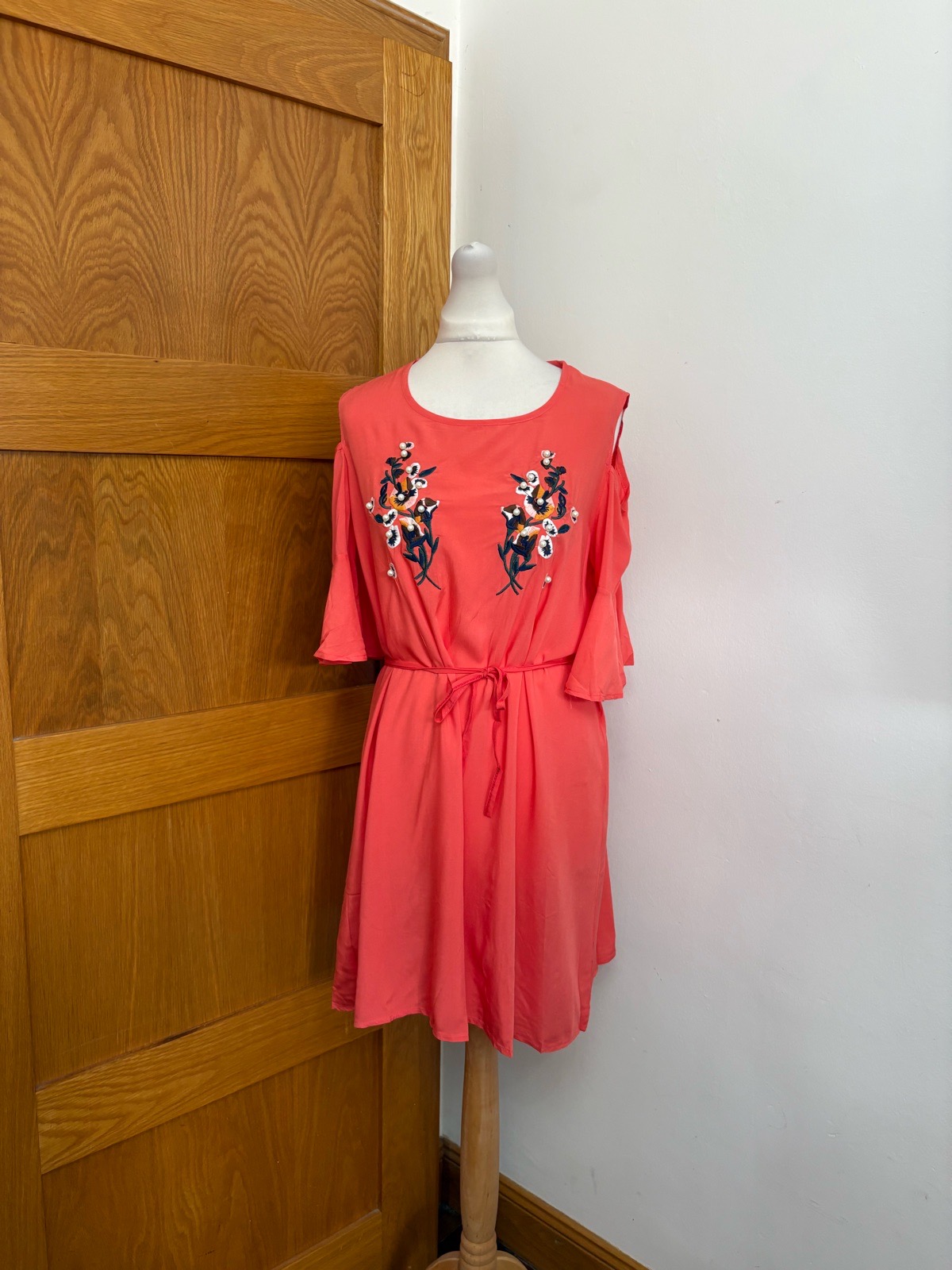 Ali-88 cold shoulder short sleeve tunic dress One Size 8-12 Colour Coral