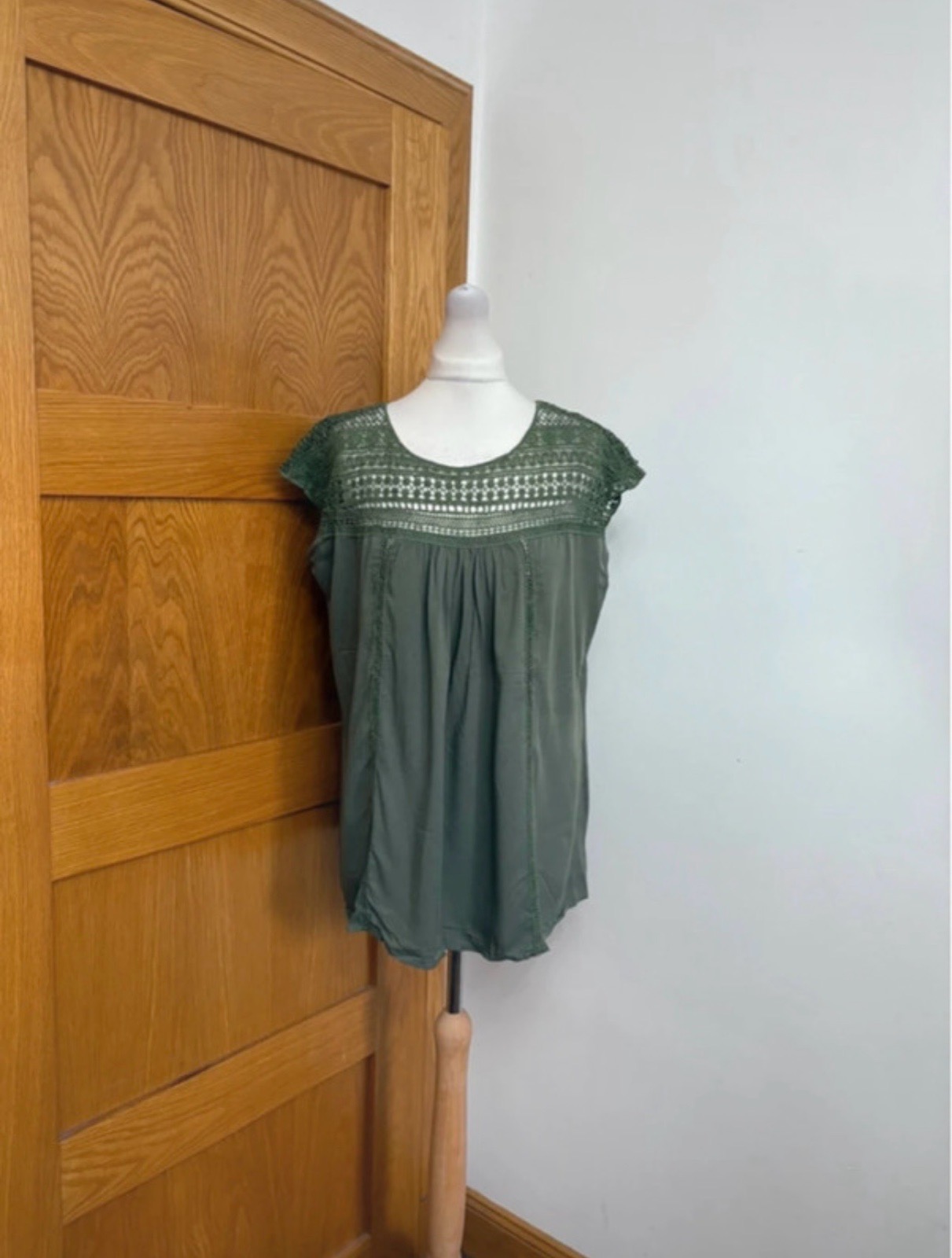 World Fashion Short Sleeve Top Colour Khaki Size L