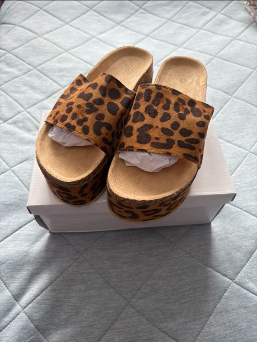 Unbranded Flatform Wedge Sandals Colour Brown Leopard Size 37 UK Size 4