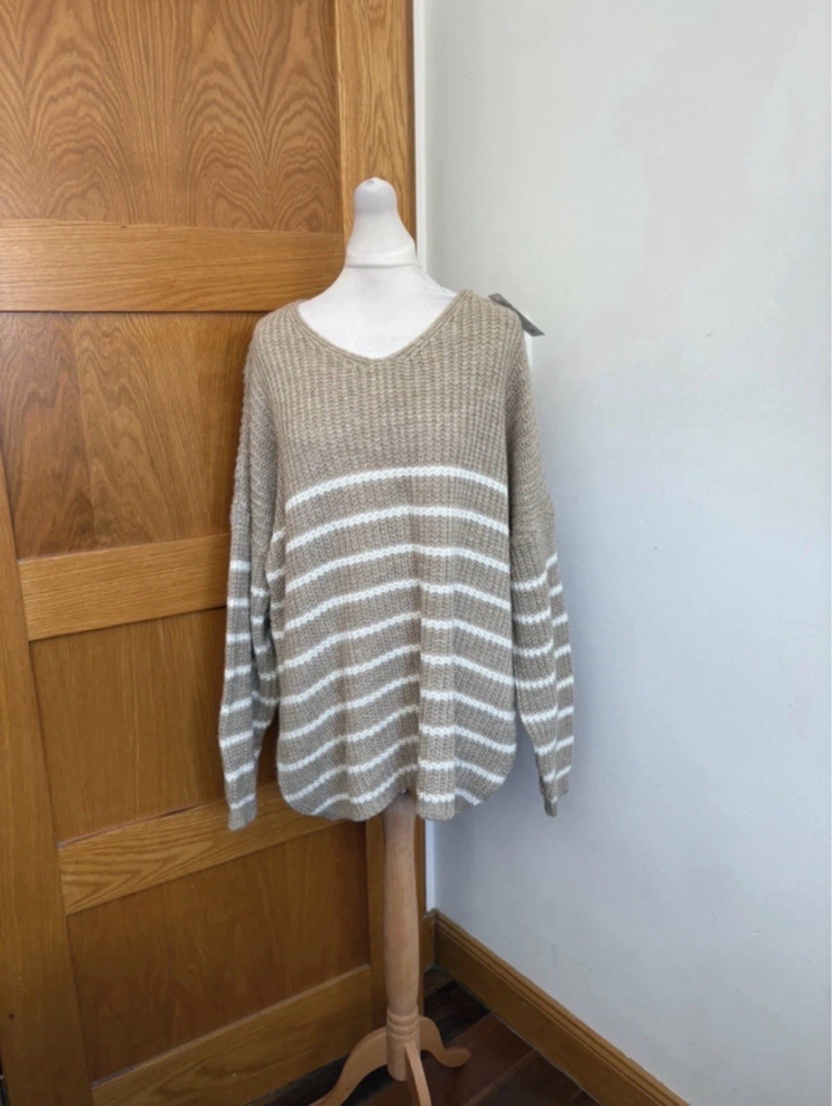 Porte A Porte Wool Blend Jumper Colour Beige/White One Size 14-24