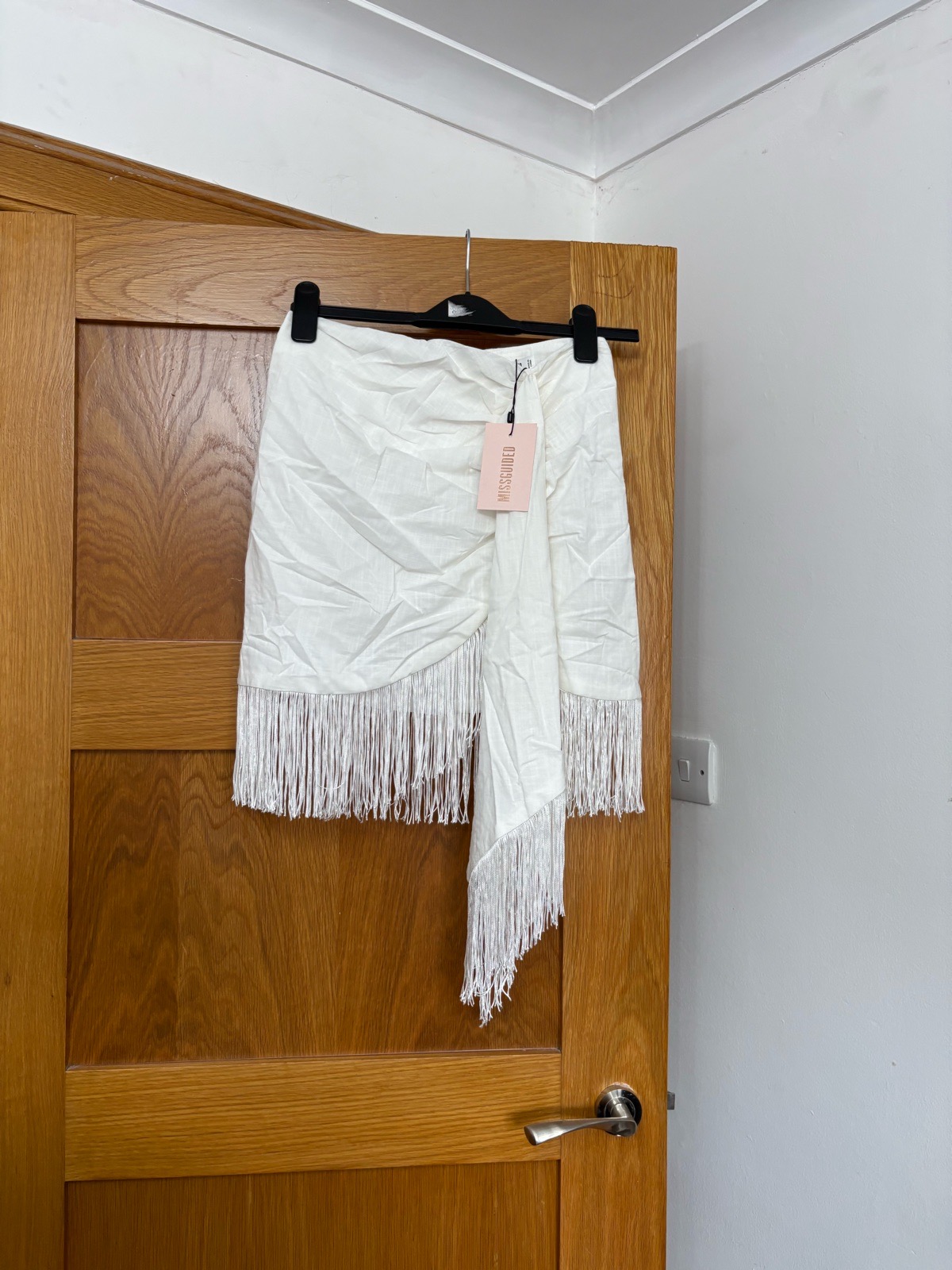 Missguided Linen Look Fringe Hem Mini Skirt Colour White Size 10