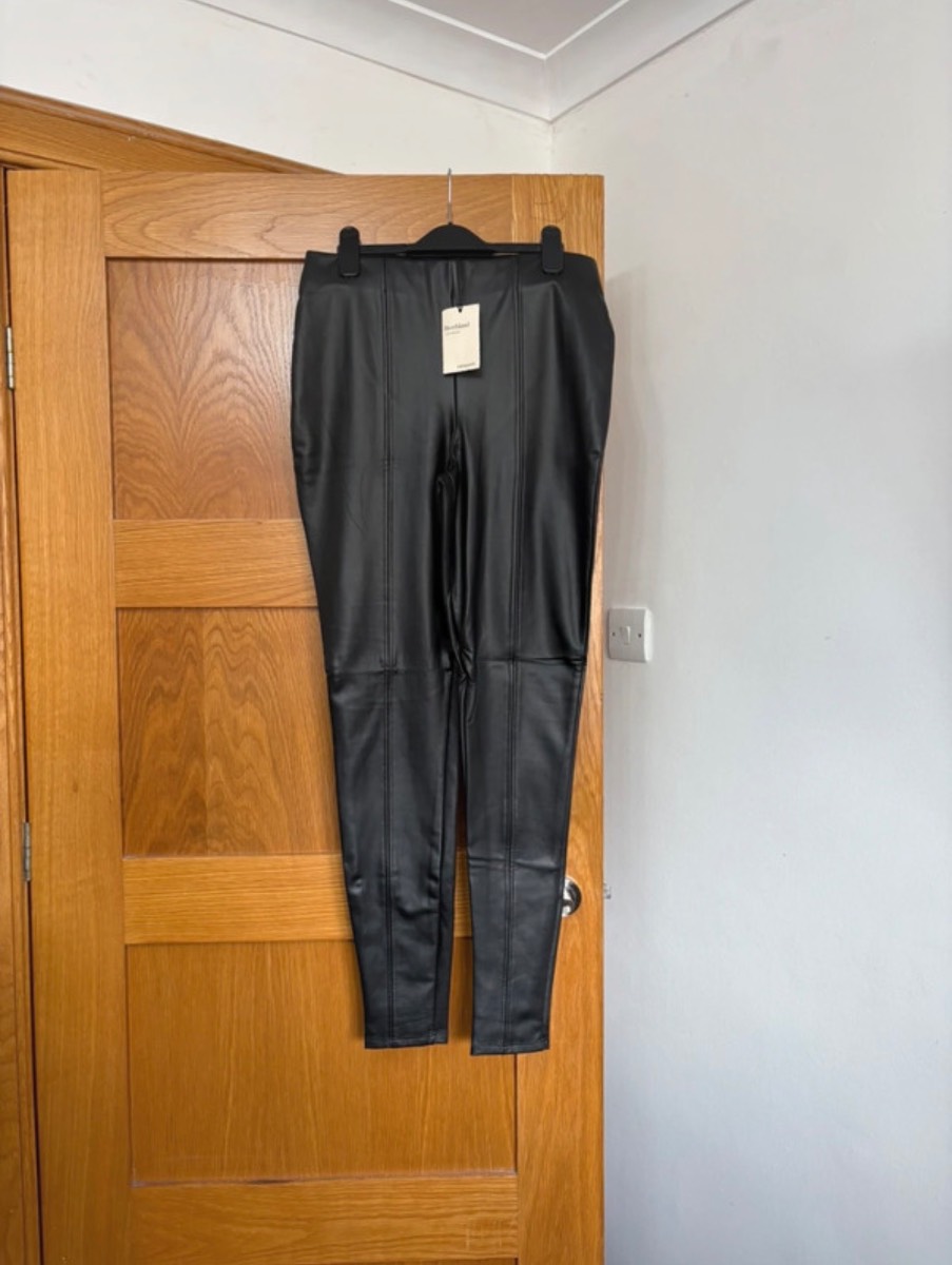 River Island Faux Leather Leggings Colour Black Size M