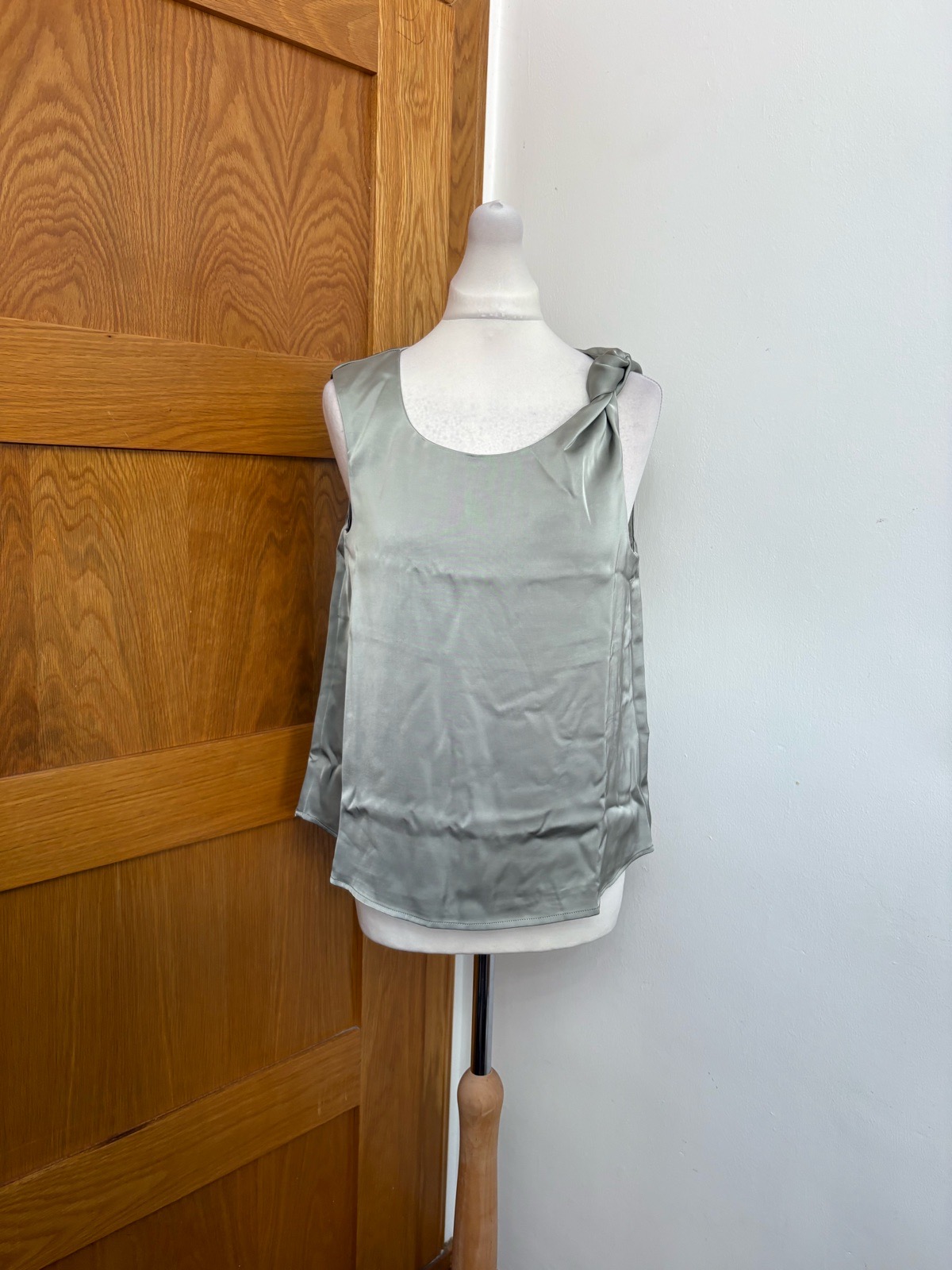 Vero Moda Rita Satin Knot Top Colour Green Bay Size M
