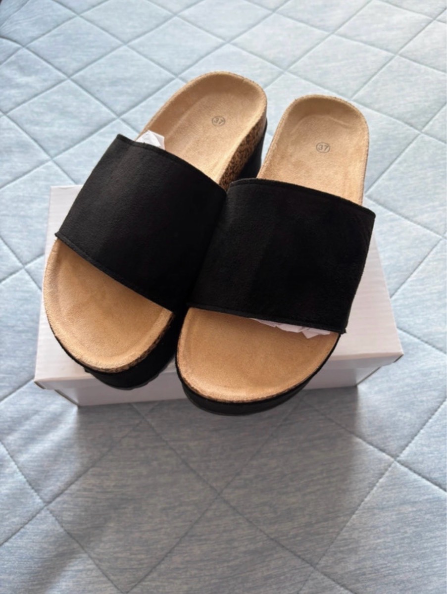 Unbranded Flatform Wedge Sandals Colour Black Size 37 UK Size 4