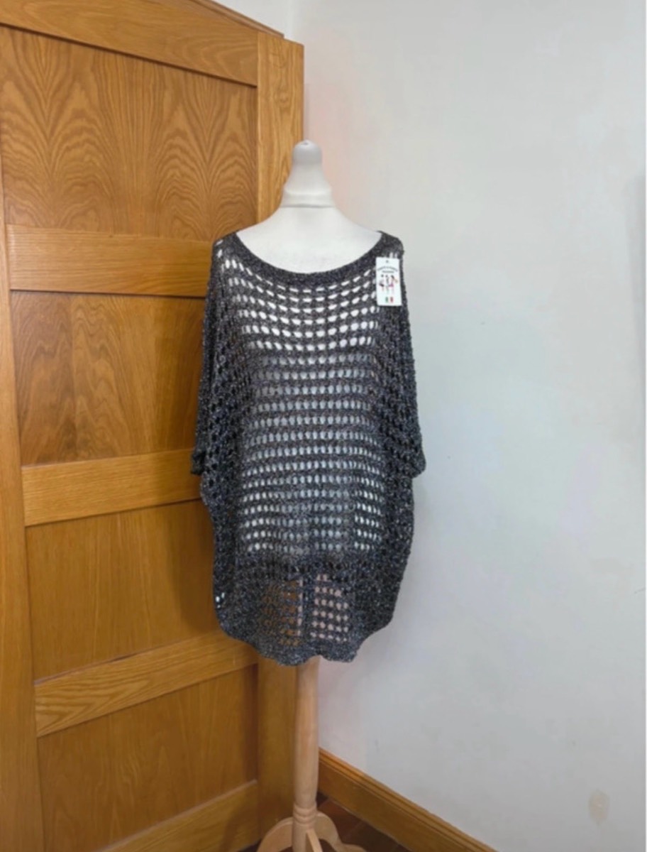 Porte A Porte Crochet Jumper/beach coverup Colour Black/Silver One Size 12-22