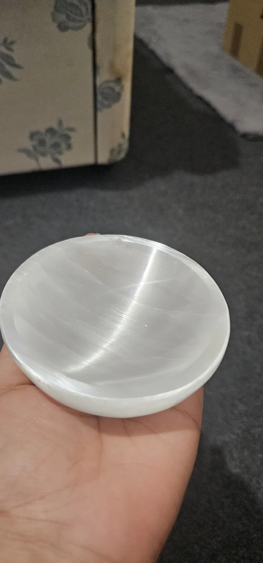 Natural Selenite Bowl 14cm – Polished Crystal Bowl