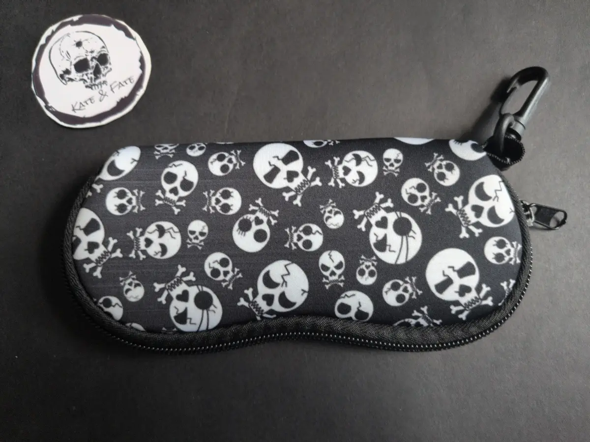 Glasses case