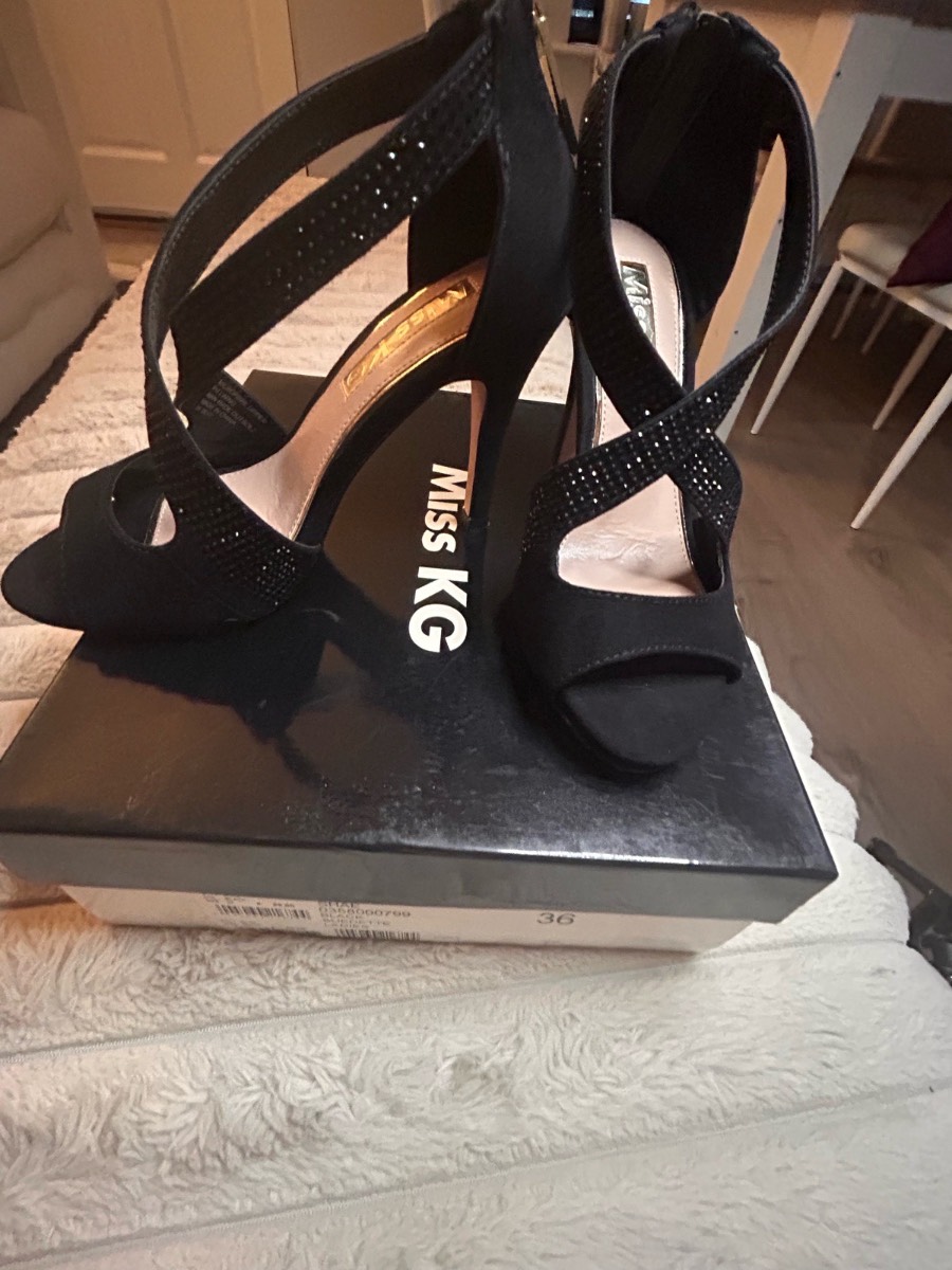 BNIB Black Miss KG 4”Heels