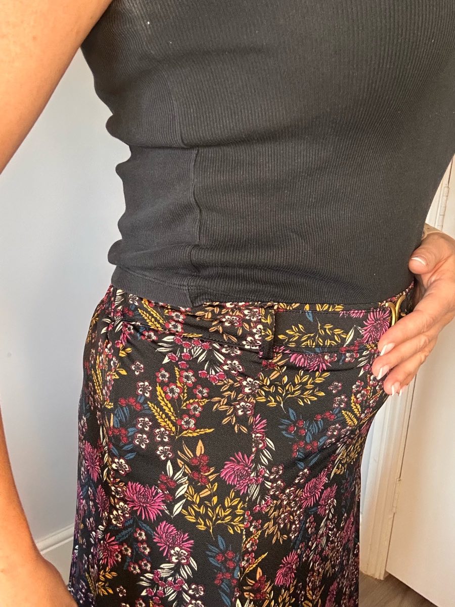 Anna Rose Black Floral Print Midi Skirt Size 12 BNWT Belt Detail RRP £45