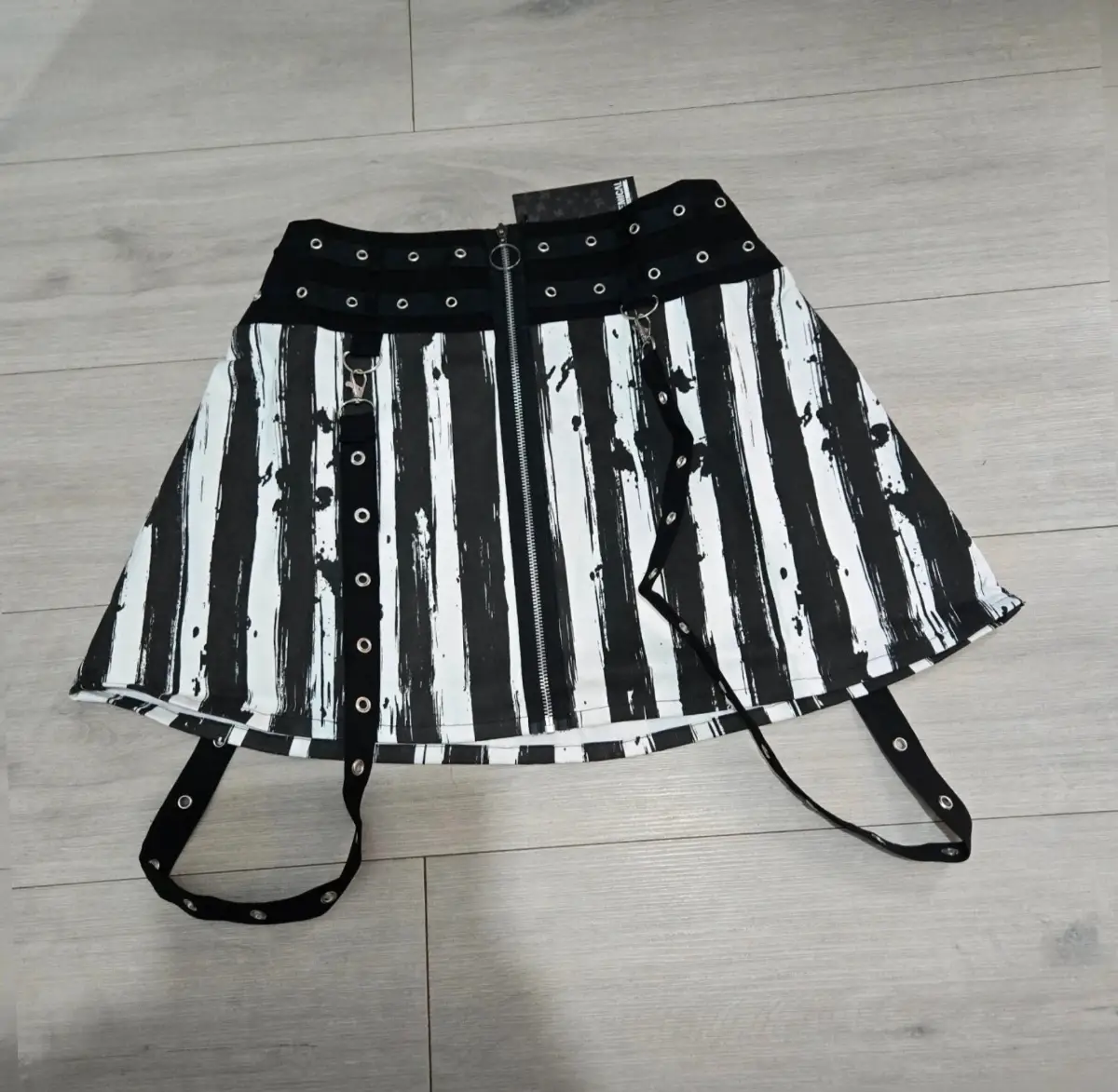 Showtime Skirt Chemical black Black/White Gothic Mini skirt Size M uK 10