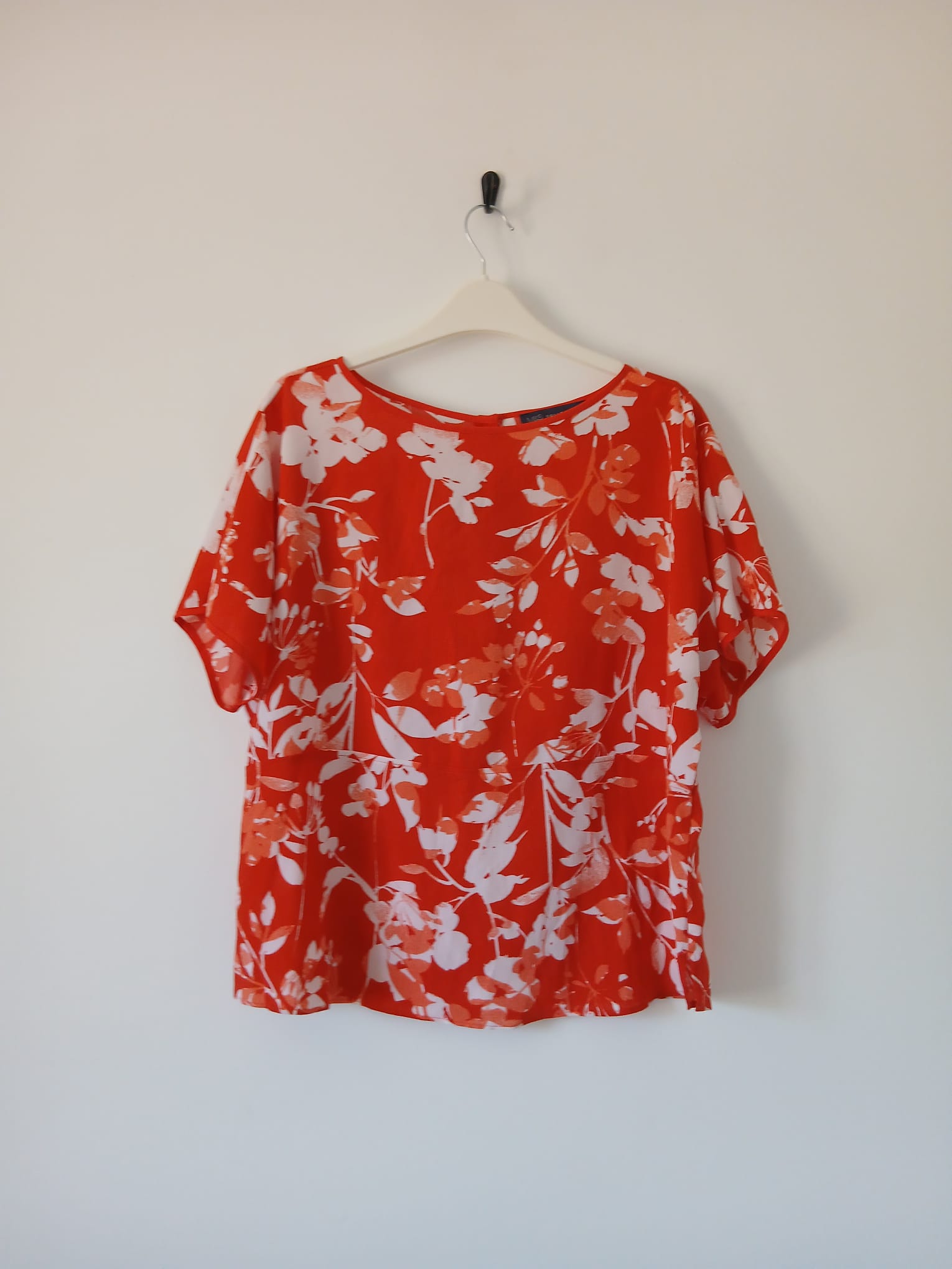 Coral Red Floral Blouse Top UK12 Short Sleeve Button Back Boxy Fit Dropped Shoulder Summer Smart
