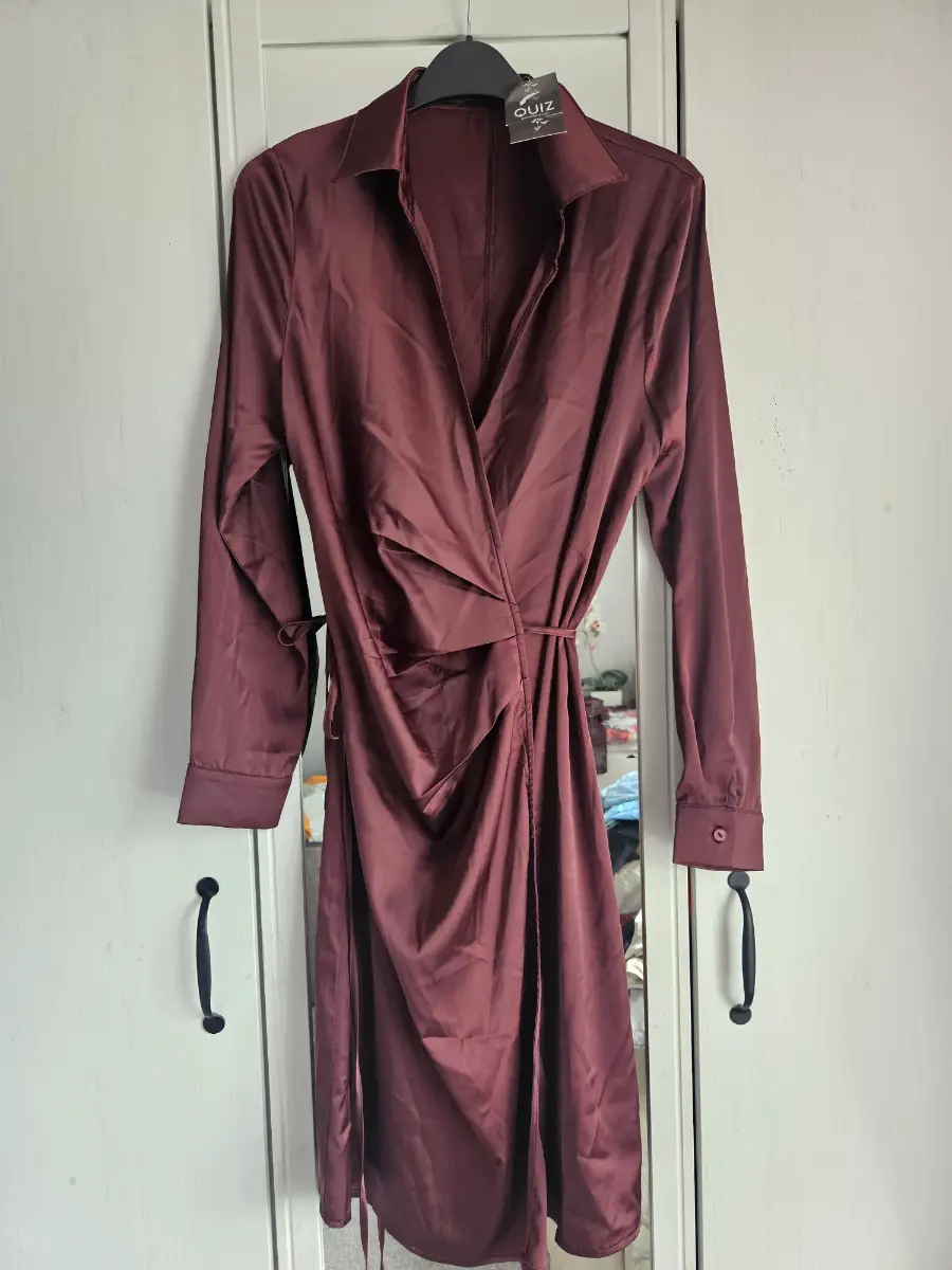 Quiz chocolate brown wrap dress size 8