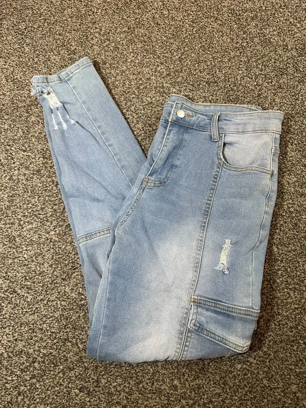 Unbranded Y2K light wash cargo jeans skinny fit M women’s streetwear urban