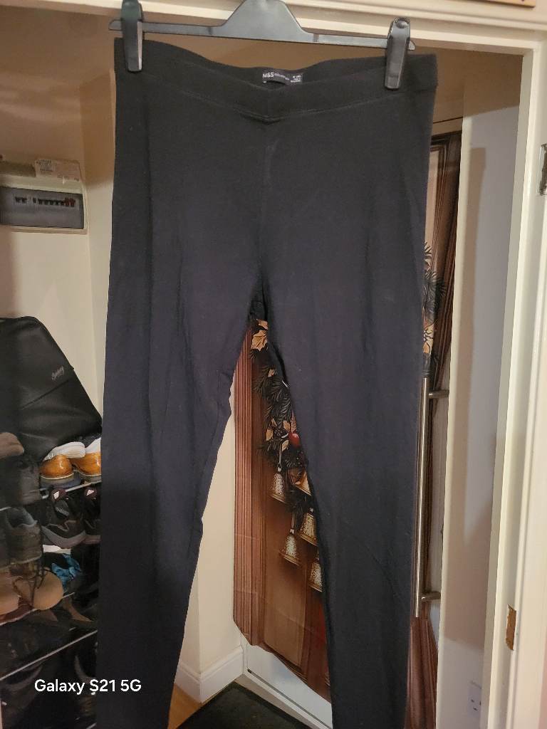 womens black leggings