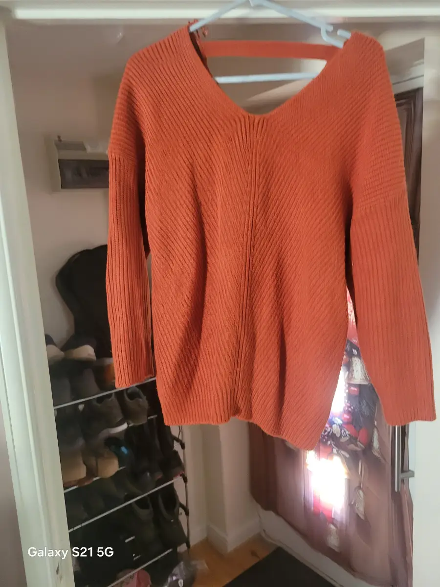 Womens orange jumper