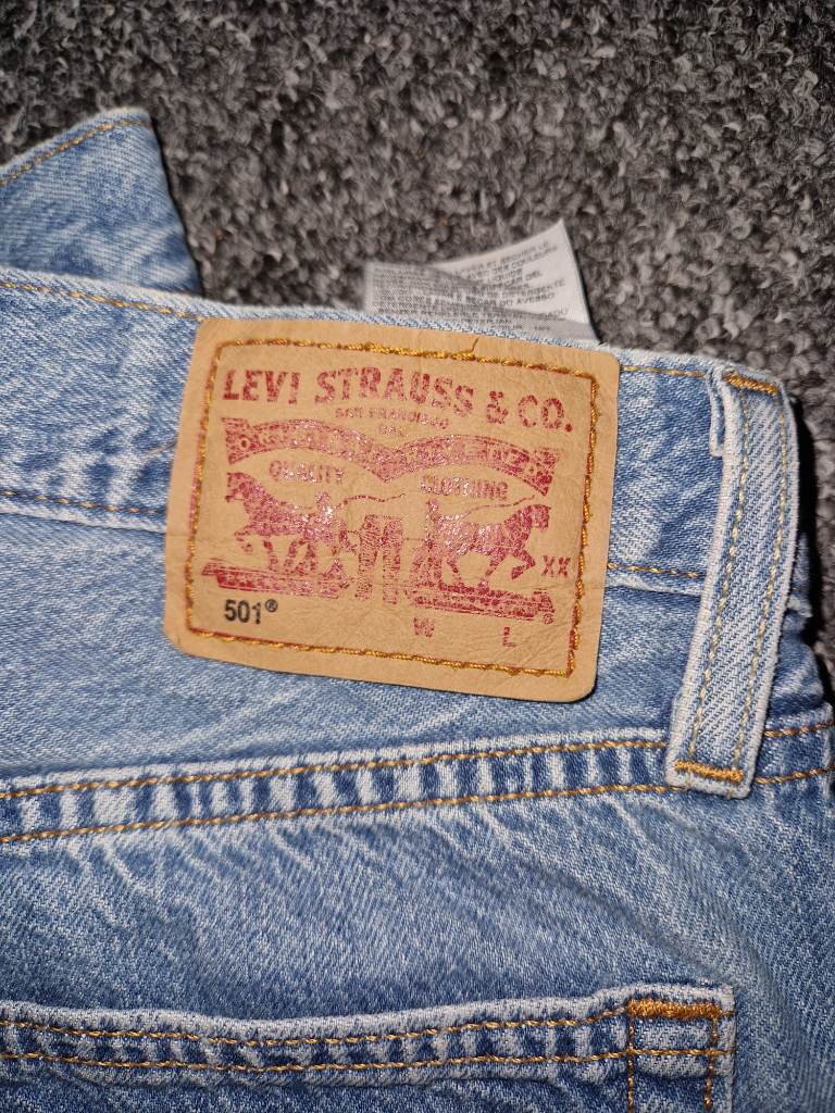 Levi's 501 w28" Denim distressed Jeans
