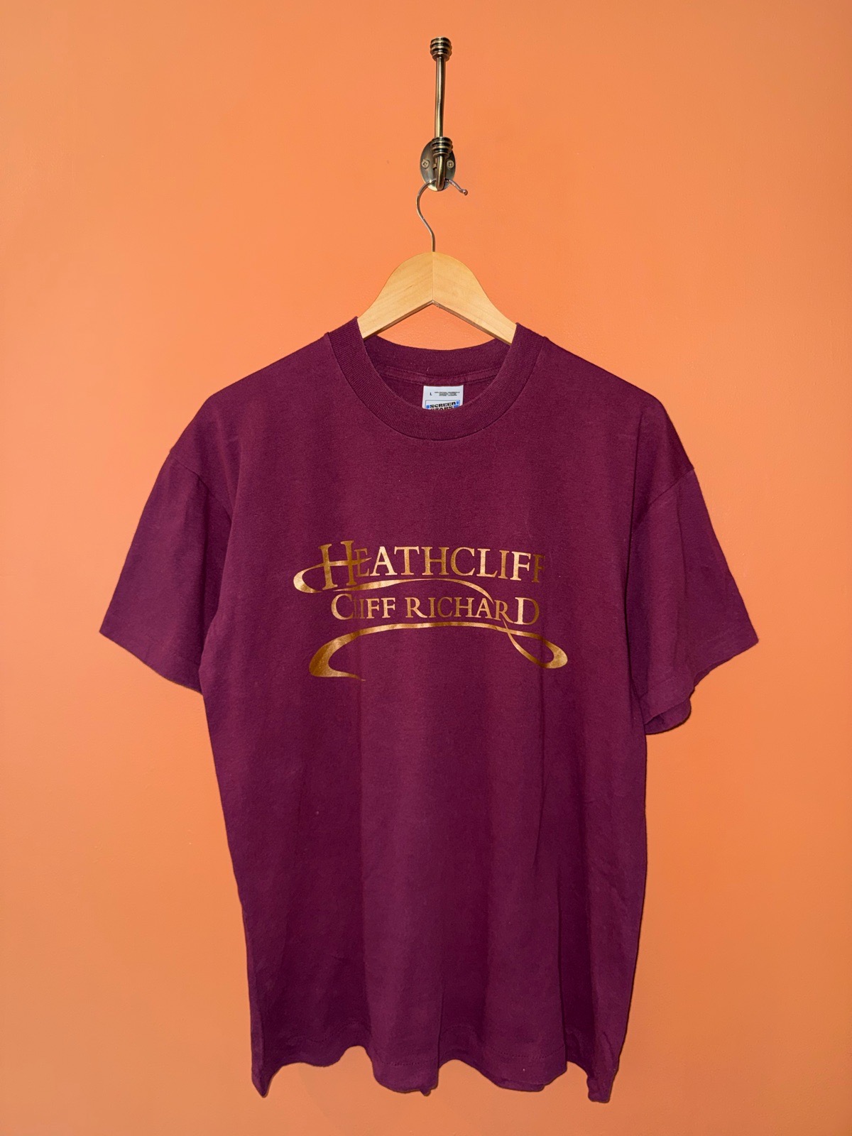 Vintage Screen Stars Cliff Richard T Shirt Burgundy With Gold Print Single Stitch Men’s Large