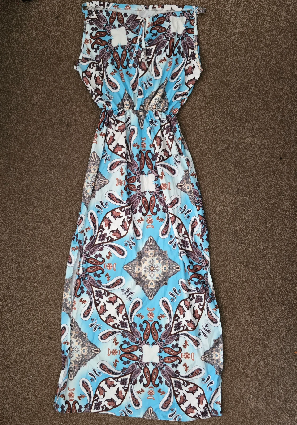 Ladies Paisley Maxi Dress – Medium