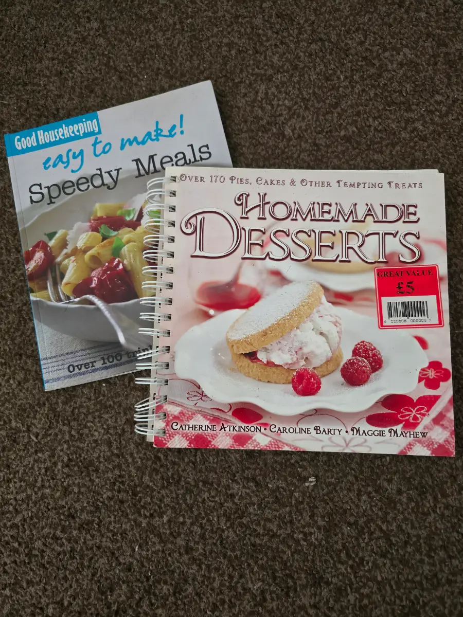2 Cookbooks Bundle – Good Housekeeping Speedy Meals + Homemade Desserts Recipe Books