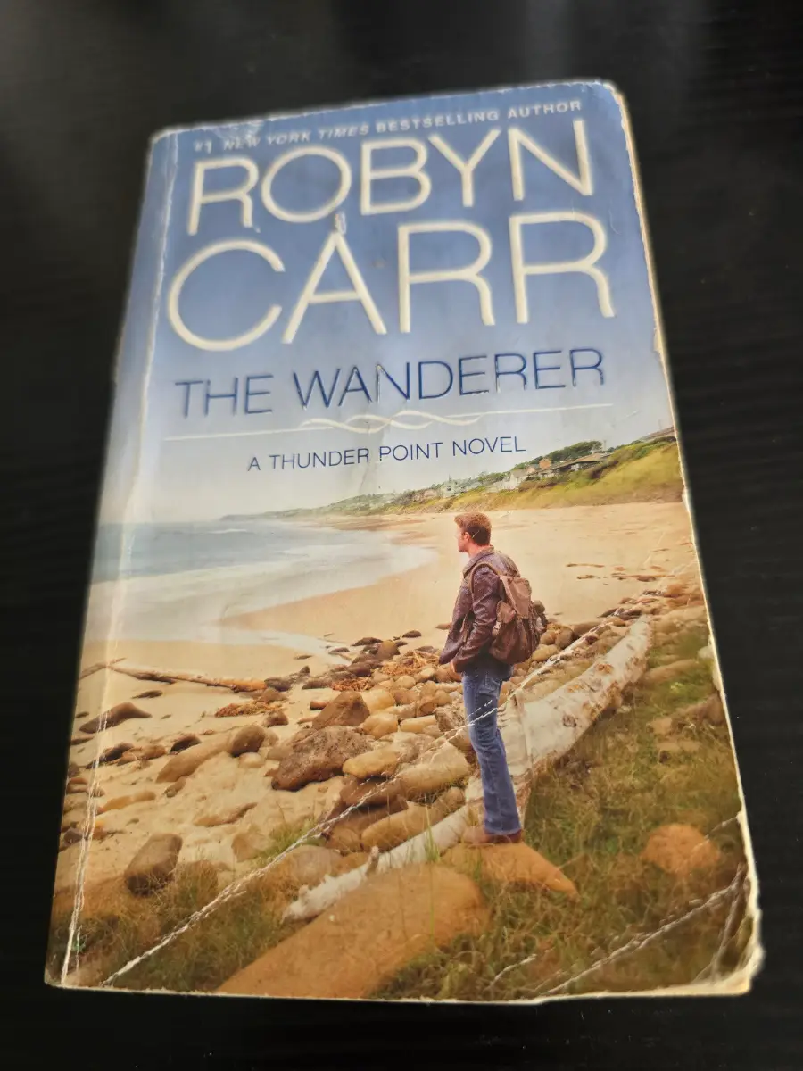Book - The Wanderer - Robyn Carr