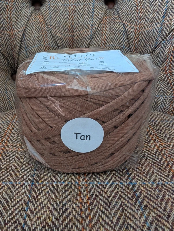Tan brown T-shirt yarn 84m knitting crochet