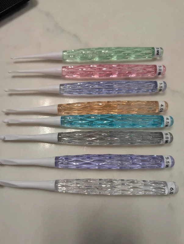 Glass effect crochet hooks Set of 8 Brand New