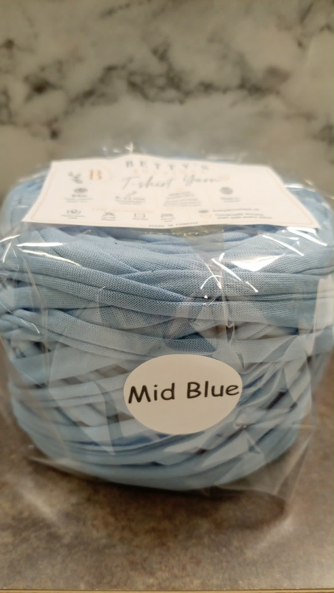 Medium blue T-shirt yarn 84m crochet knitting