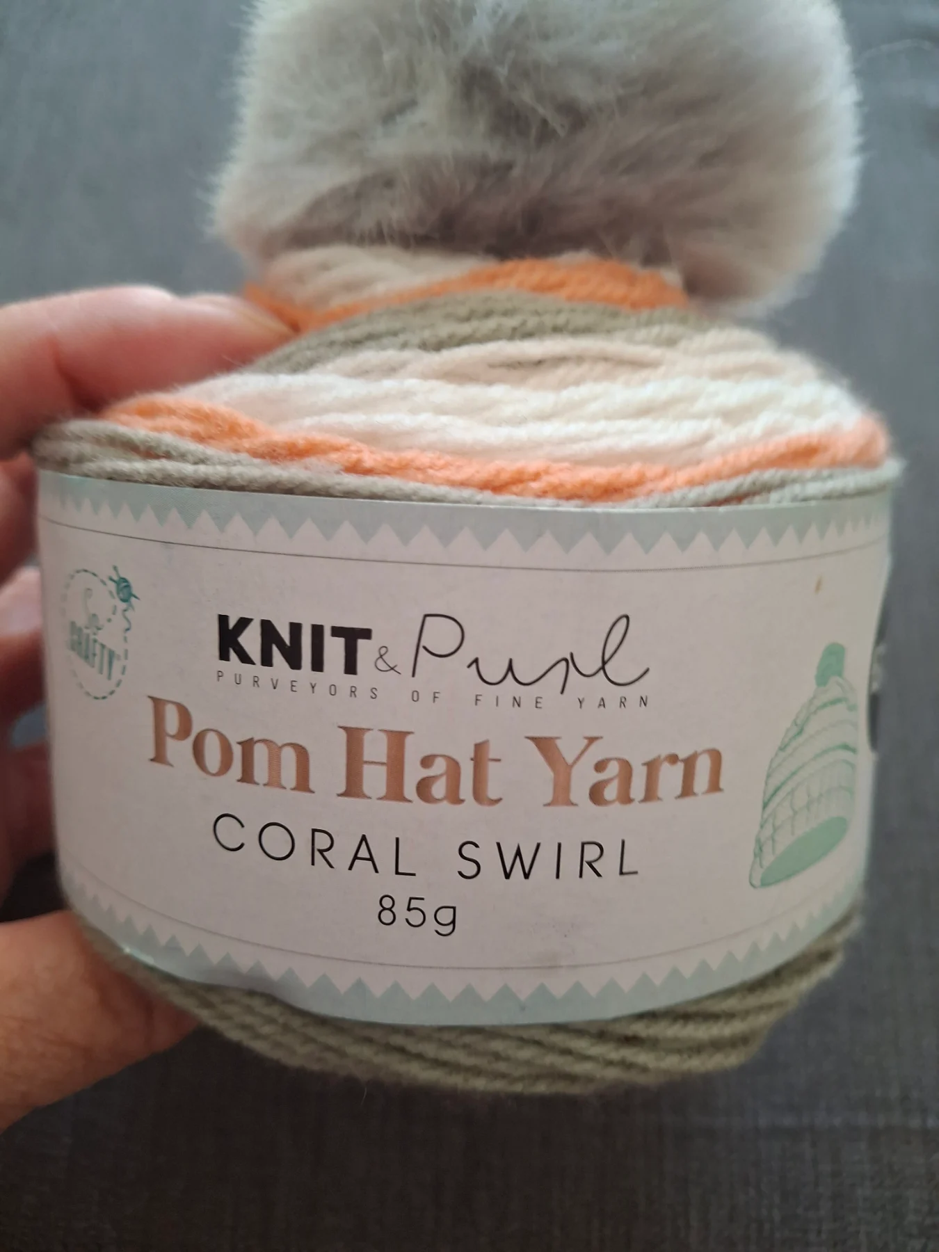 Knitting yarn